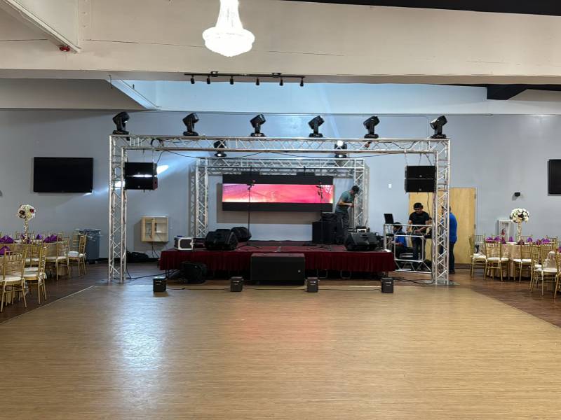 Thumbnail of event lounge area